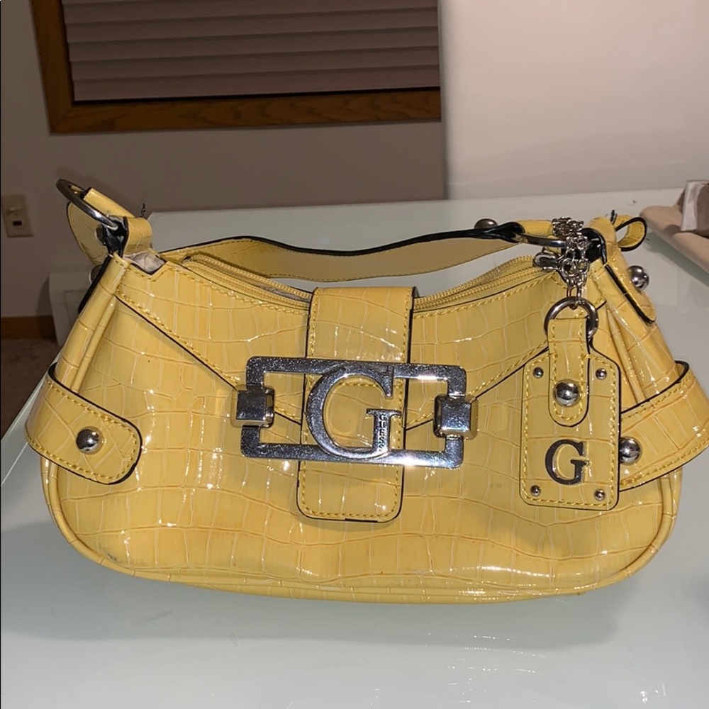 Small Guess Purse